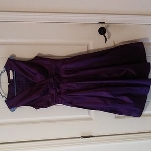 EUC Formal semi formal purple sleeveless dress size 6 knee length
